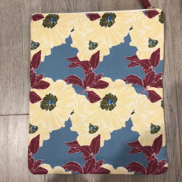 Clutch - Picture 2 of 5